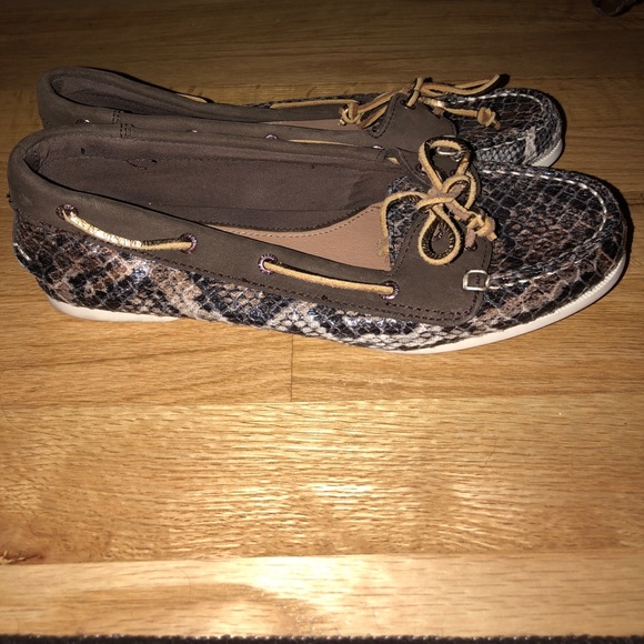 Sperry “snake skin” flats - Picture 2 of 3