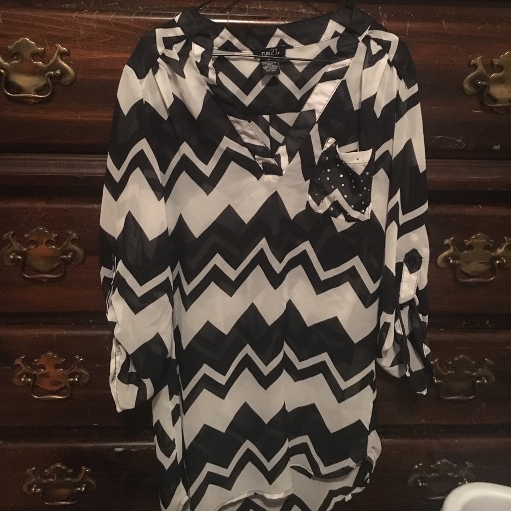 Rue 21 shirt