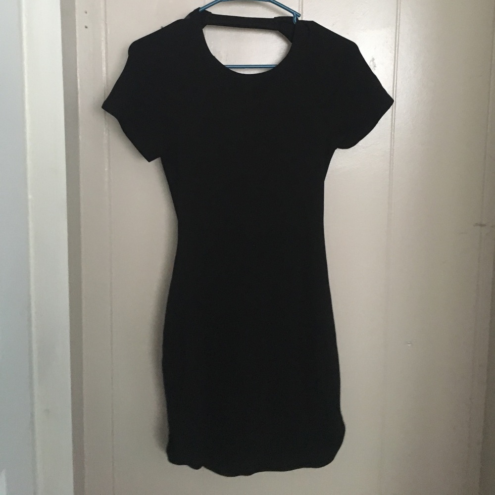 Bodycon black dress