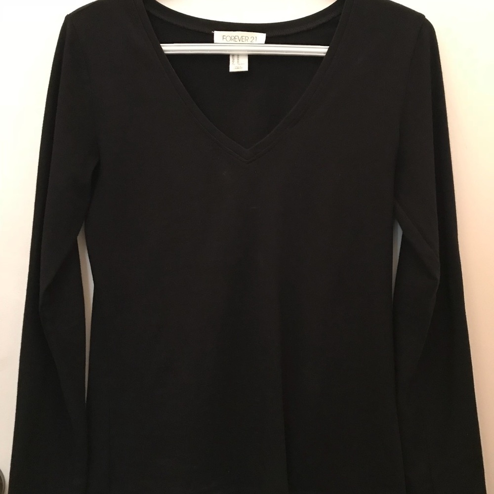 Forever21 Basic Long Sleeve Shirt. NEVER USED.