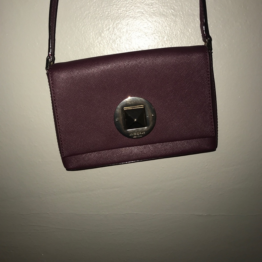 Maroon Kate Spade lock crossbody