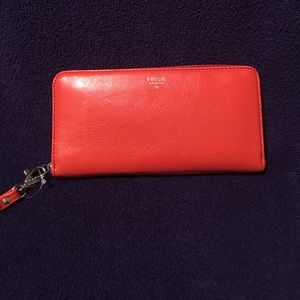 NWT Fossil clutch wristlet
