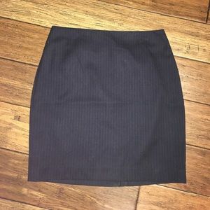 Banana Republic black pencil skirt