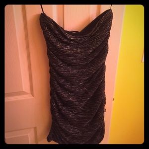 Strapless form fitting shiny express dress!