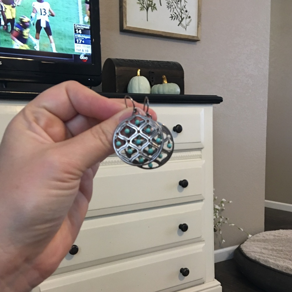 Silpada Silver and Howlite Earrings