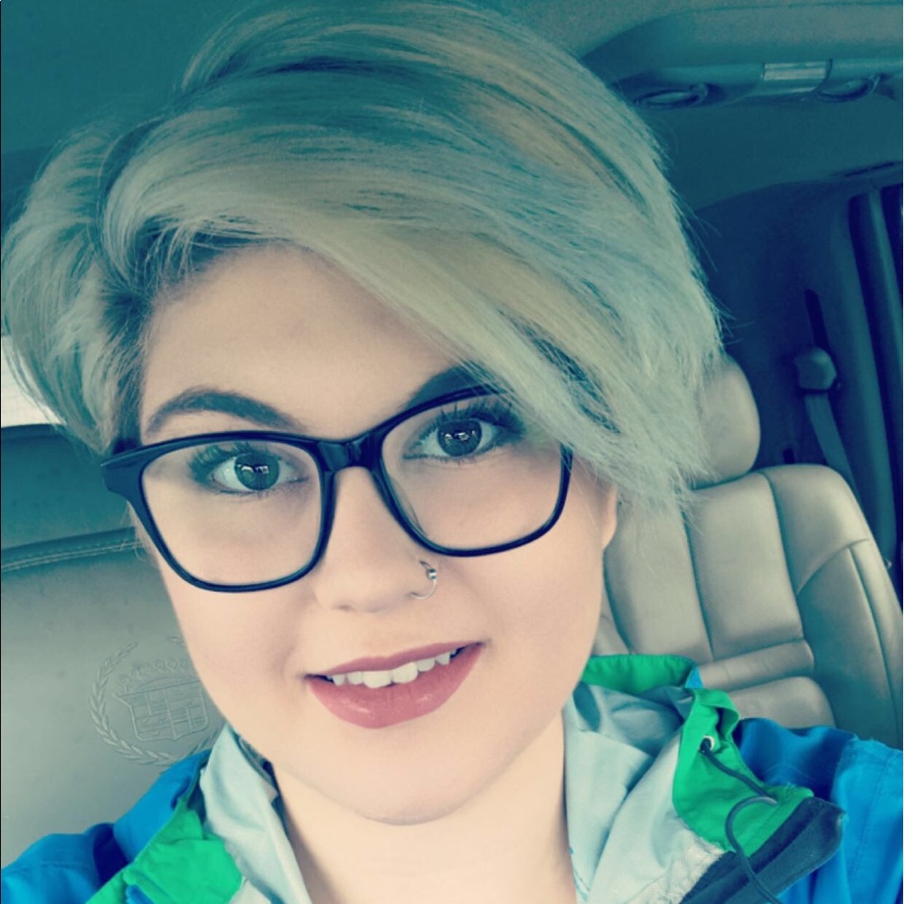 Meet your Posher, Mandy