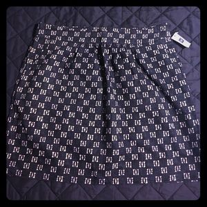 Navy mini skirt with Pockets!