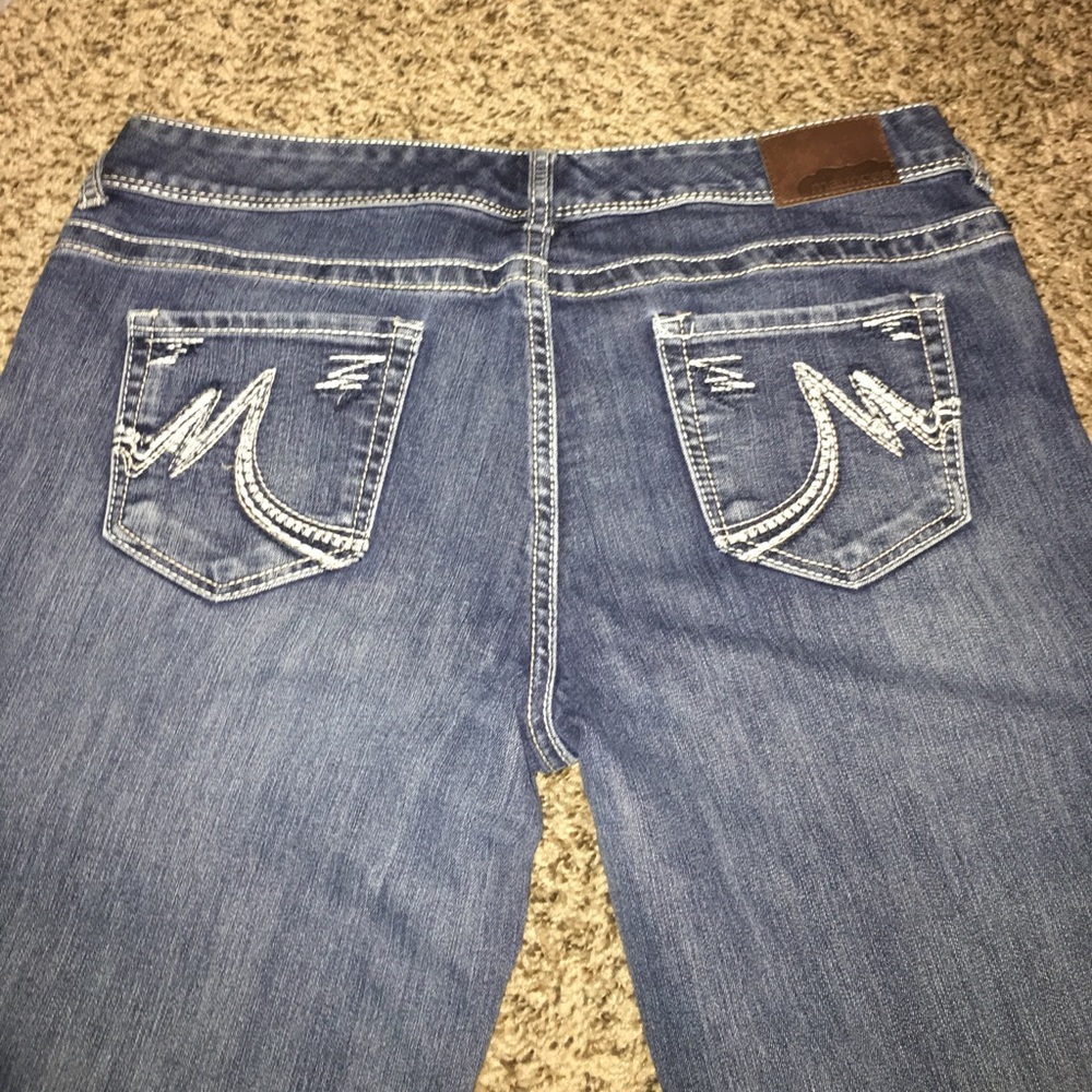 Maurices boot-cut Jeans