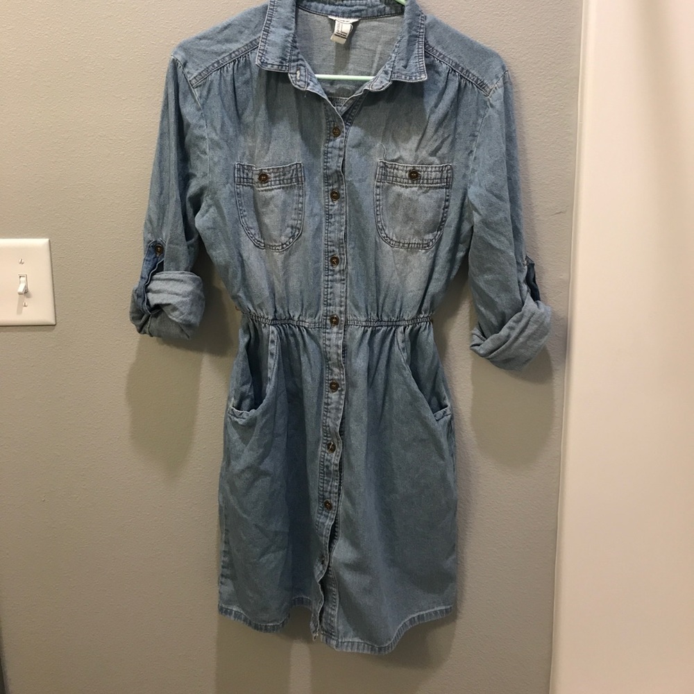 Small denim dress