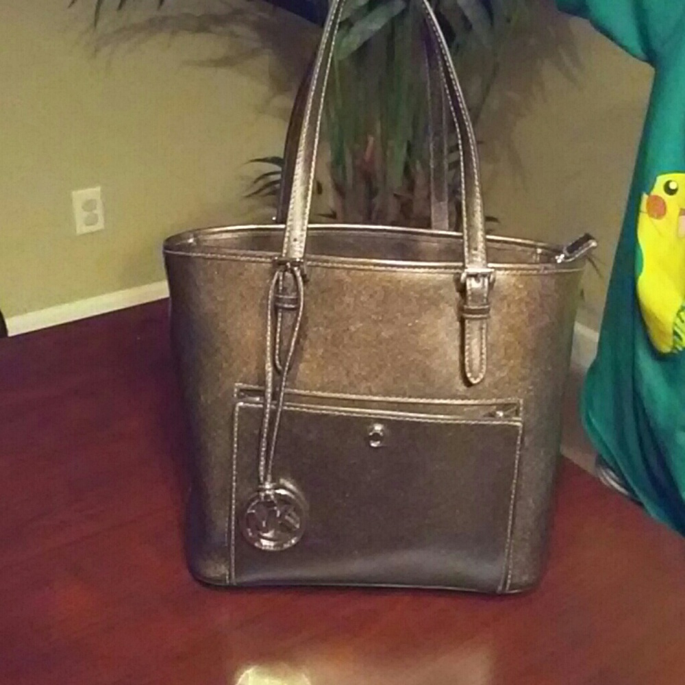 🔥🔥Brown Michael Kors Purse🔥🔥