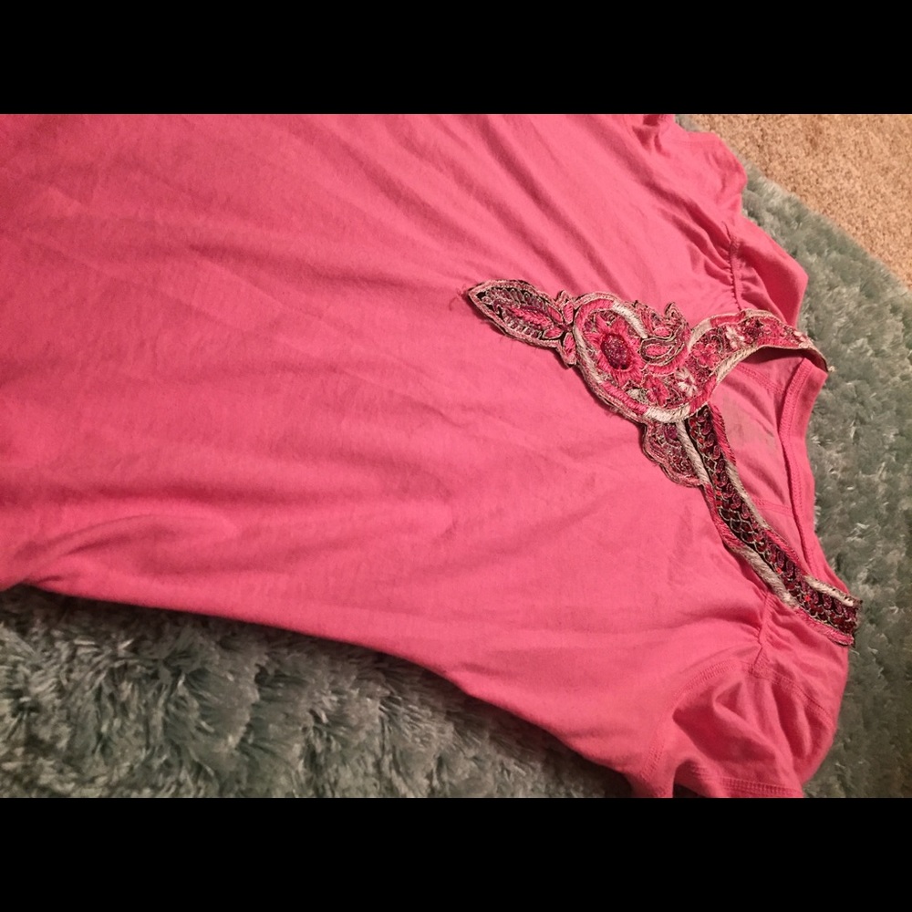 Pink t shirt