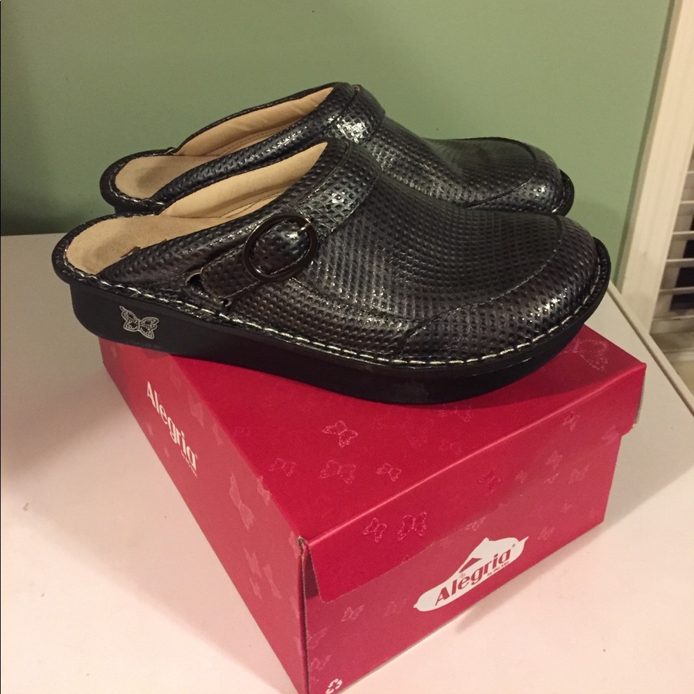 Alegria Chrome Cube Clogs