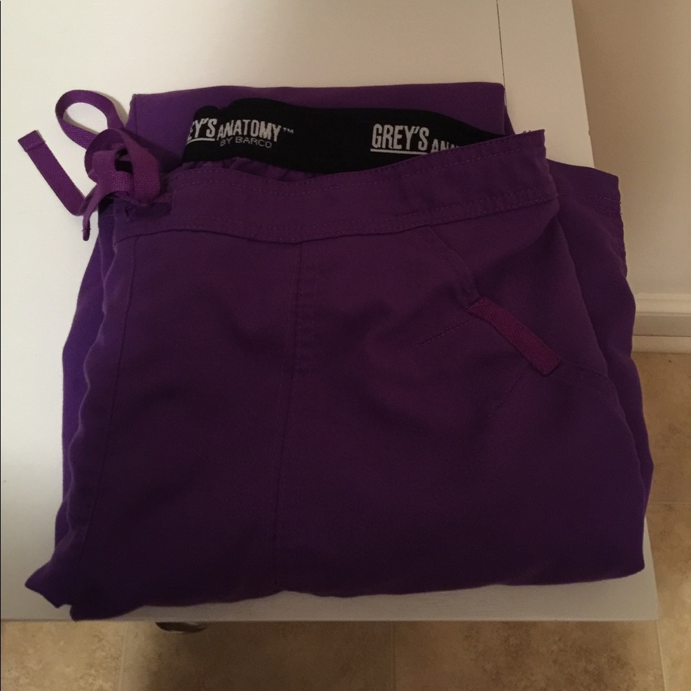 Grey's Anatomy scrub pants.
