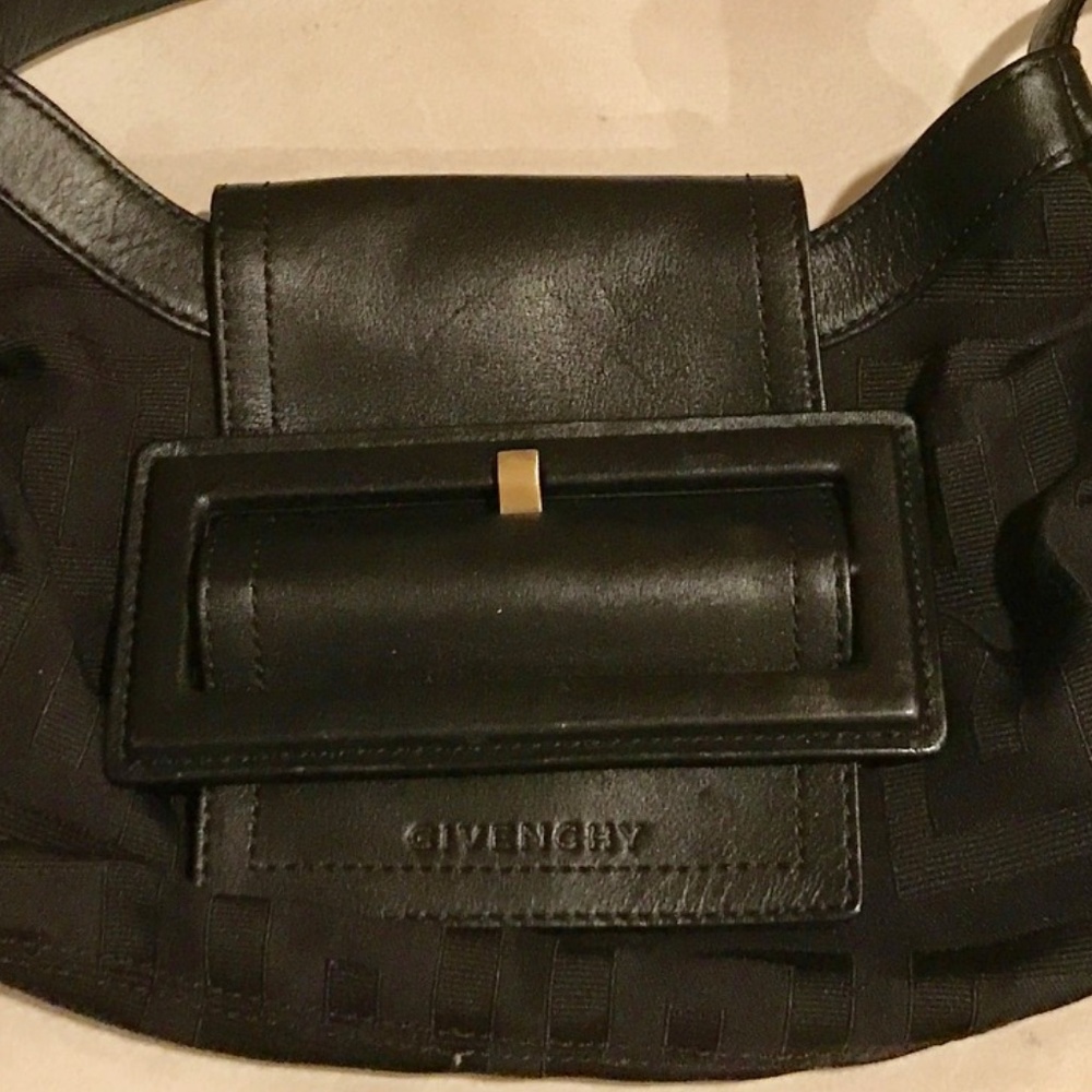 Authentic Givenchy Monogram Black Shoulder Bag - image 7
