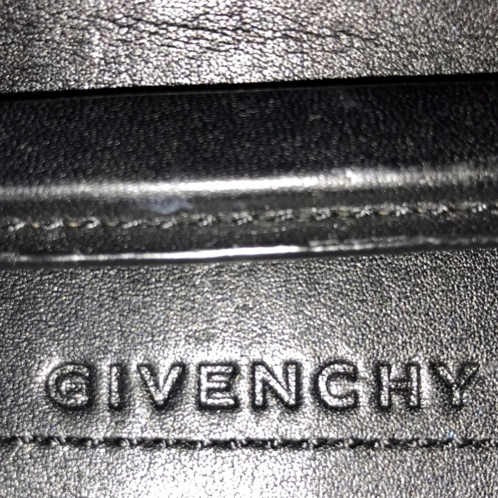 Authentic Givenchy Monogram Black Shoulder Bag - image 5