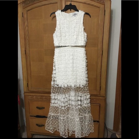Dresses & Skirts - White dress