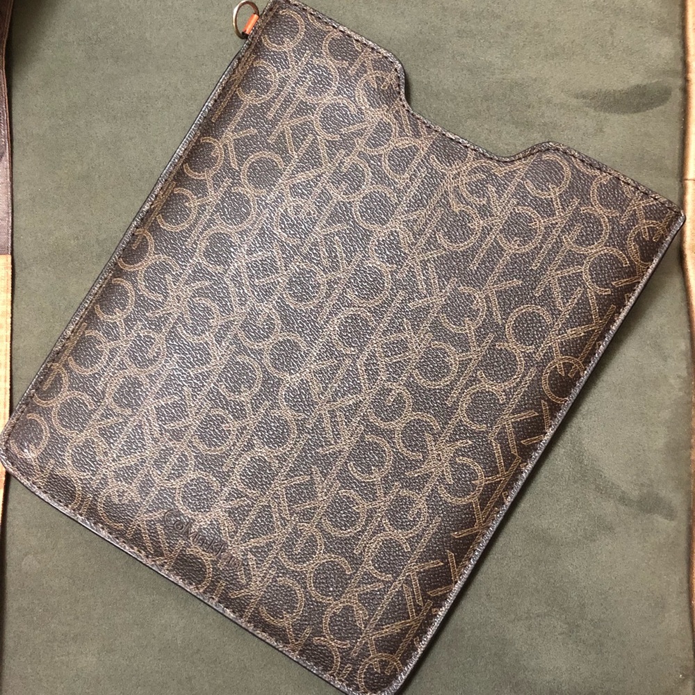 Calvin Klein IPad CK Signature Logo