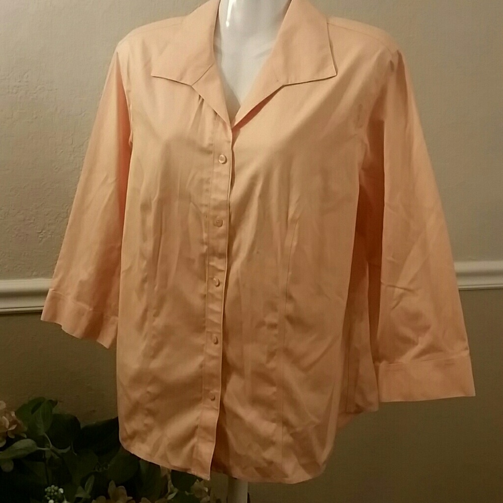 EUC Sz Large (Chico's sz 2) Button Down