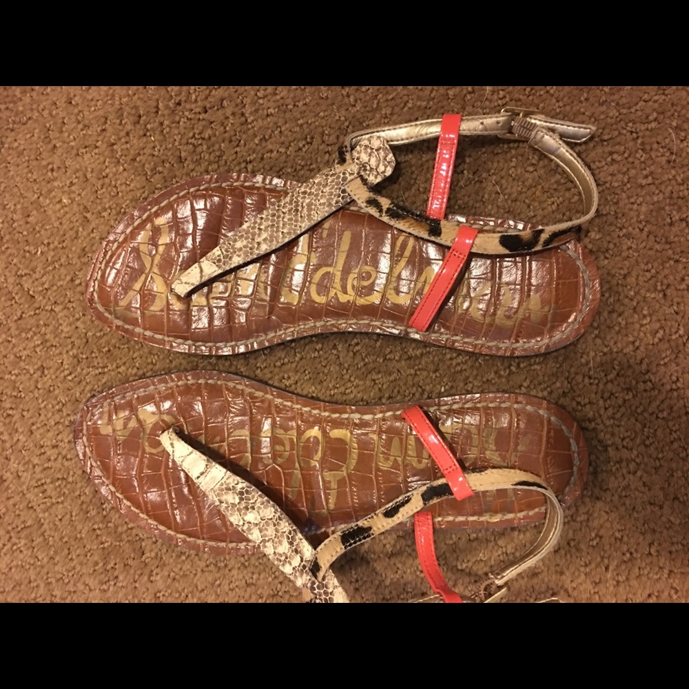 San Edelman T strap sandals