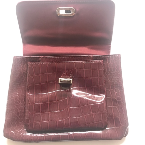 Purse - Picture 2 of 4