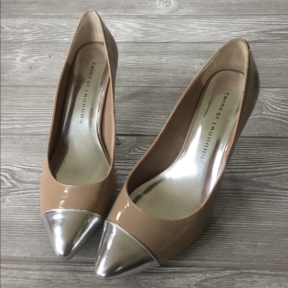 CHINESE LAUNDRY Beige, Silver Toed Heels. Size 9.5
