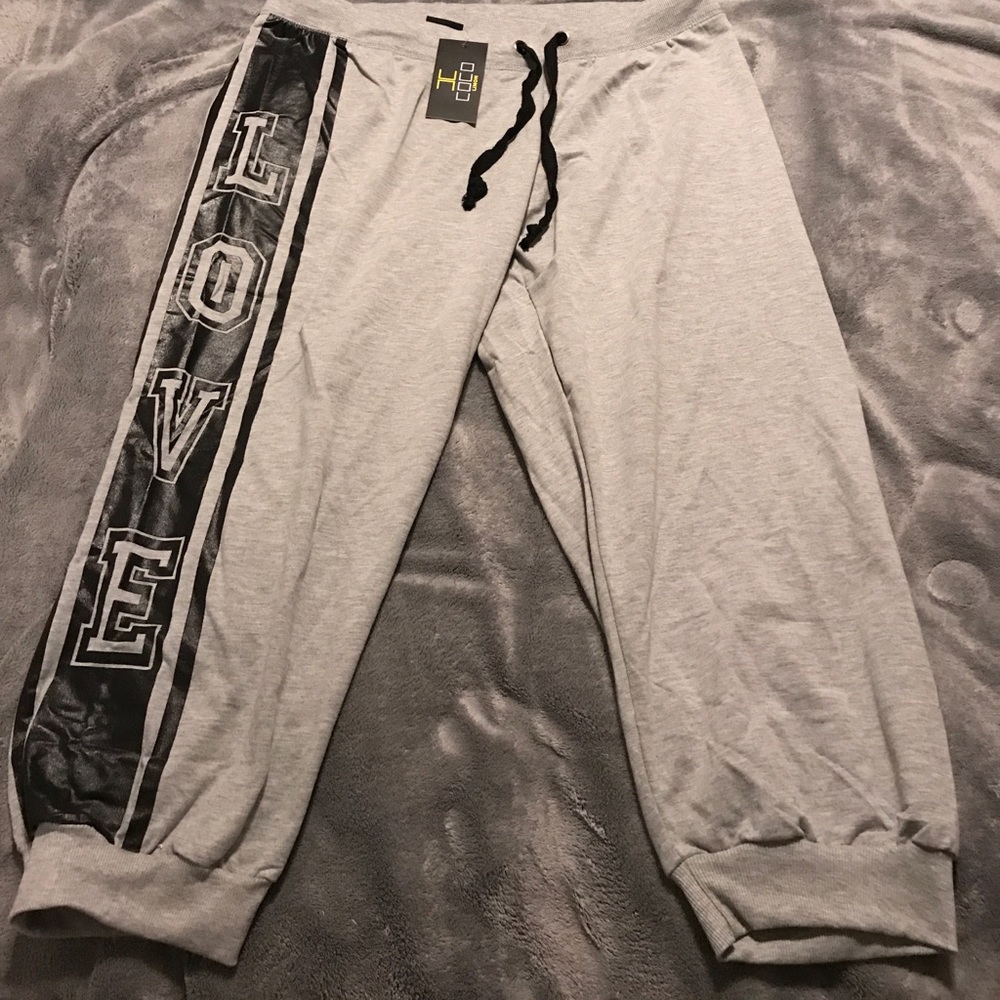 CoCo Limon “Love” Capris