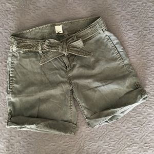 Ecru Shorts  NWOT
