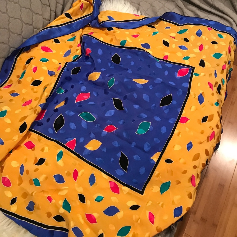 Graphic Scarf
