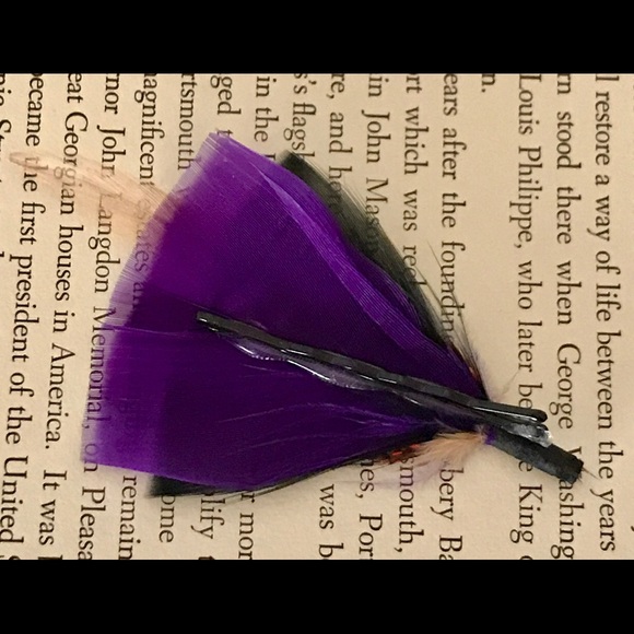 Handmade Feather Hair Accessory Hat Fascinator - Picture 2 of 2