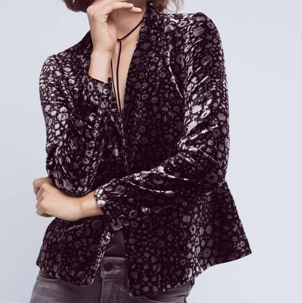 🔮New Anthropologie elevenses Lumi Velvet Blazer