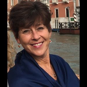 Meet your Posher, Nancy