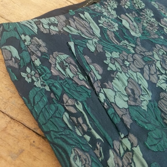 Elie Tahari lined floral tapestry pants NWOT - Picture 4 of 6