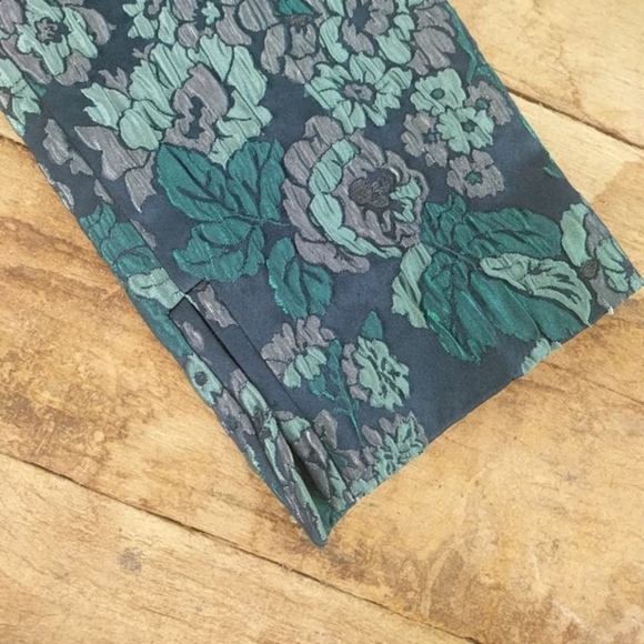 Elie Tahari lined floral tapestry pants NWOT - Picture 5 of 6