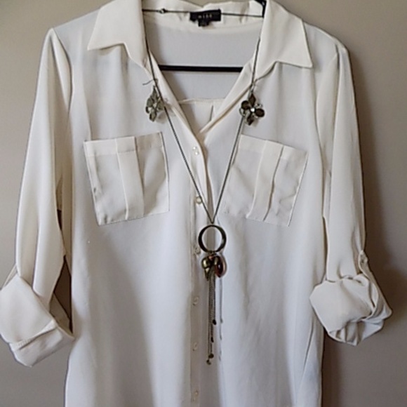 Cream Colored Top - Picture 1 of 3