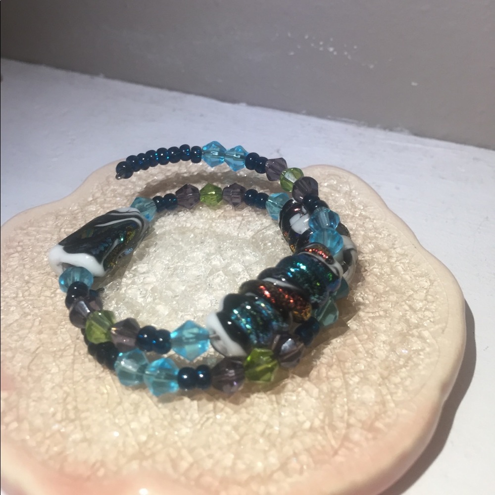 Wire bracelet