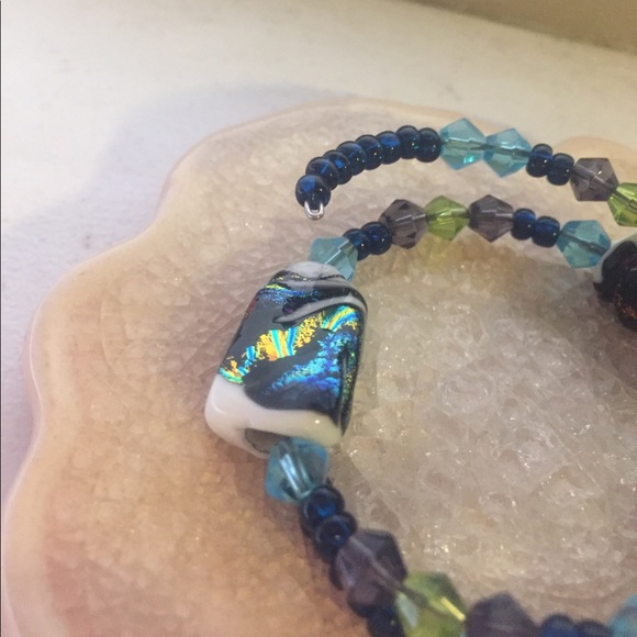 Wire bracelet - Picture 2 of 3