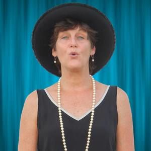 Meet your Posher, Lyn