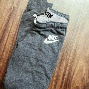 Nike Sweatpants