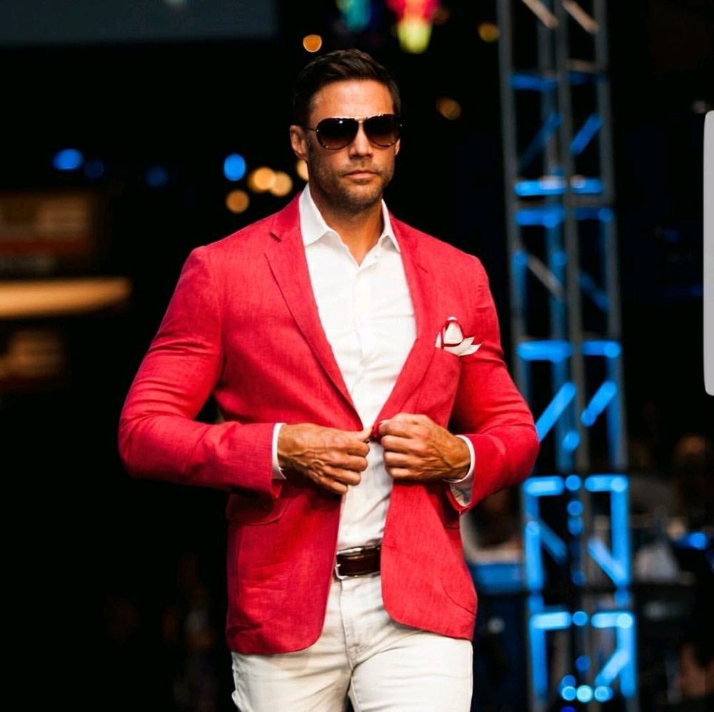 Meet your Posher, Hector