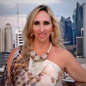 Meet your Posher, Gina
