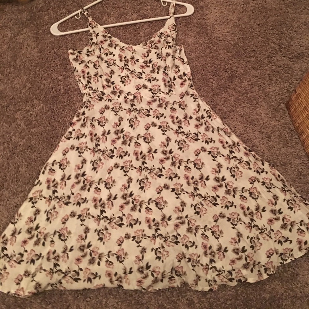 Strappy flower summer dress