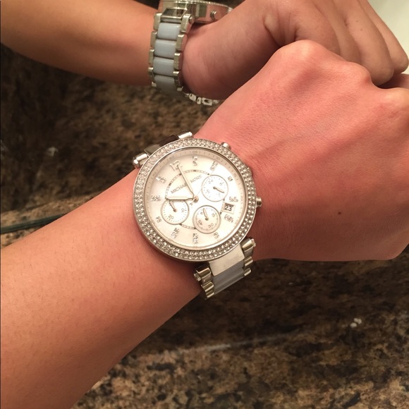 Watch - Picture 4 of 6