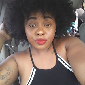 Meet your Posher, Tay