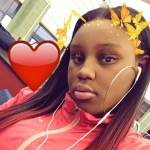 Meet your Posher, Arielle