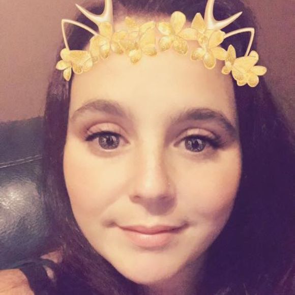 Meet your Posher, Amber - Picture 1 of 1