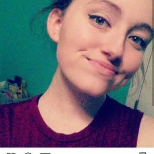 Meet your Posher, Katelyn