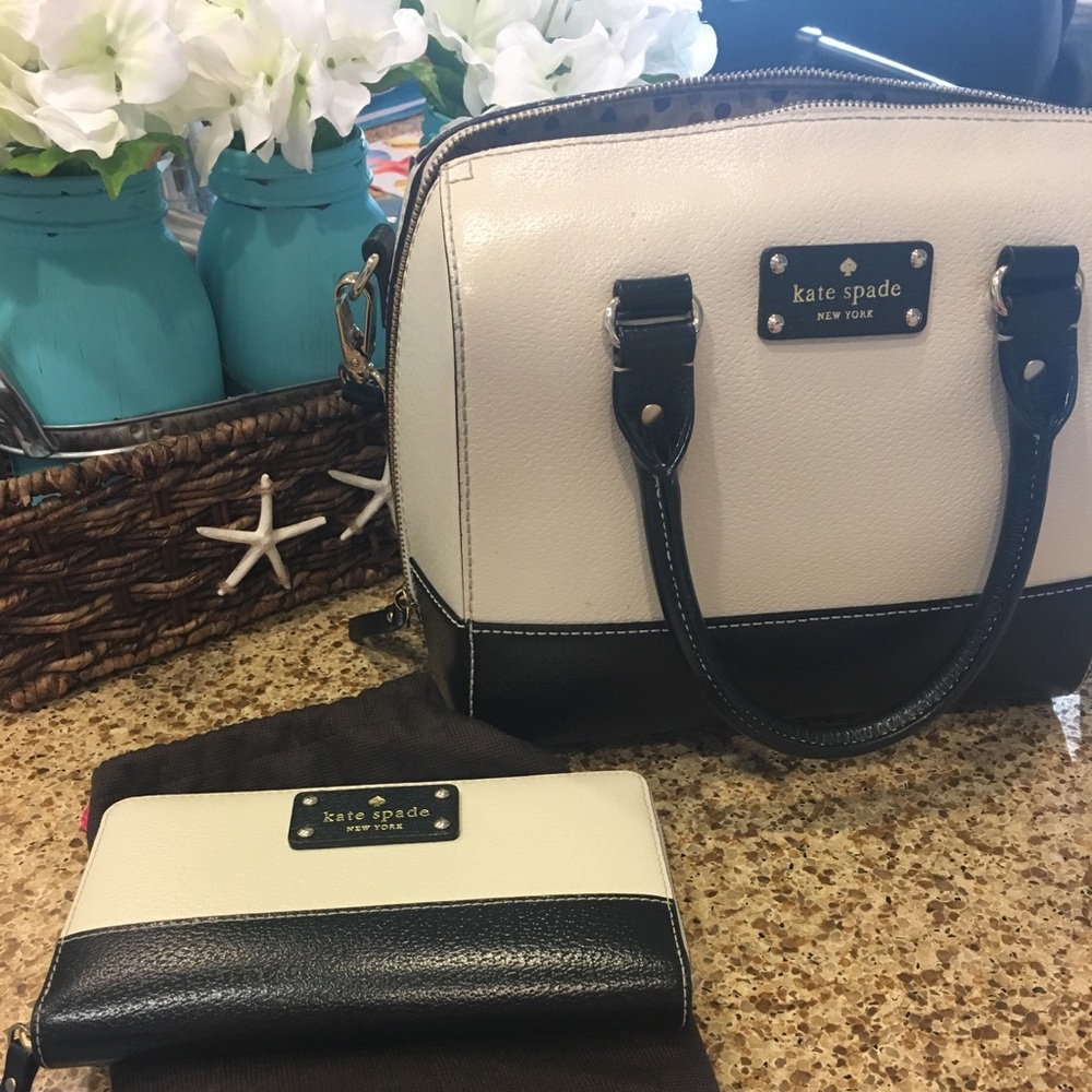Kate Spade Cream & Black Purse w/Matching Wallet