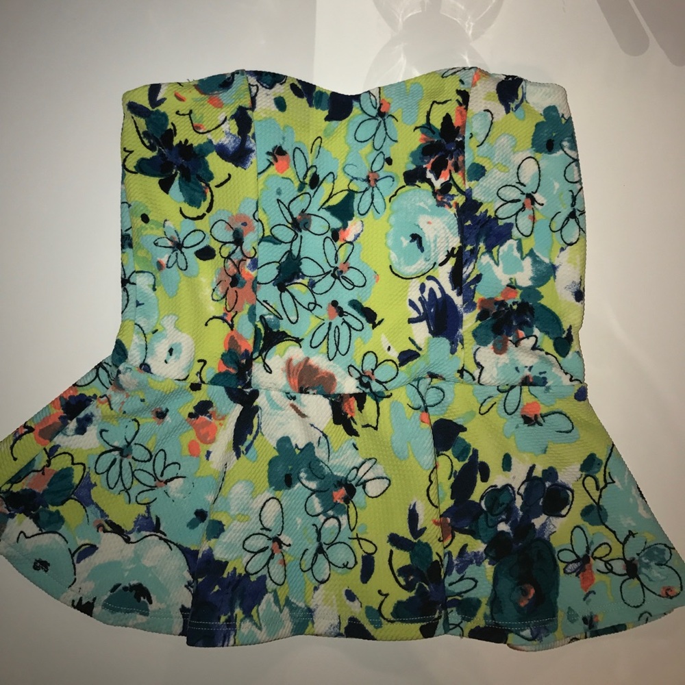 Strapless peplum top