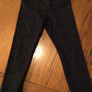 Ivivva leggings black with graphic block pattern