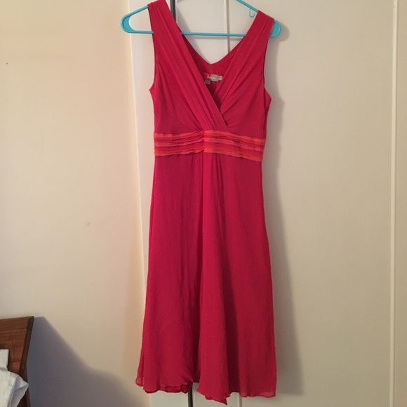 Boden Dresses & Skirts - Boden silk dress (6L)